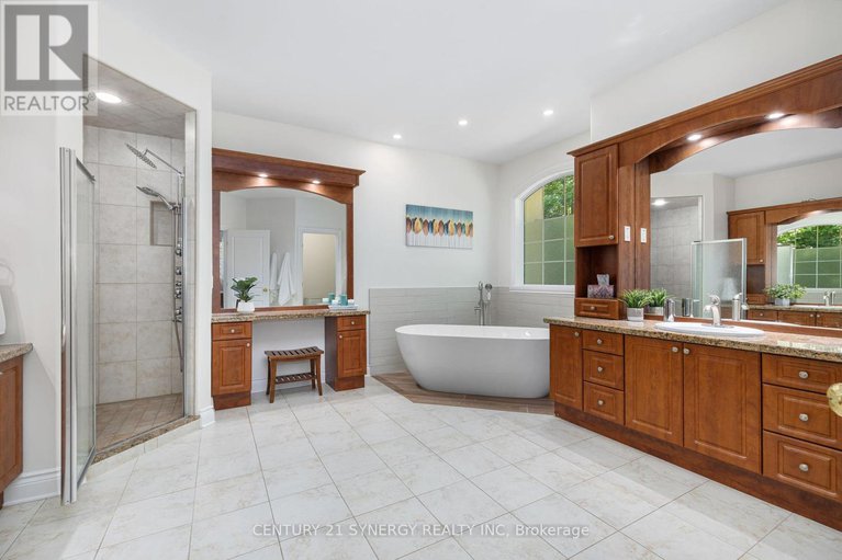 28811434/1281-georges-vanier-drive-n/cumberland-ridge/ottawa/ontario/K4C1R6_24