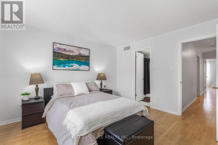 28983666/32-bonfield-private/avalon-east/ottawa/ontario/K4A5E4_20
