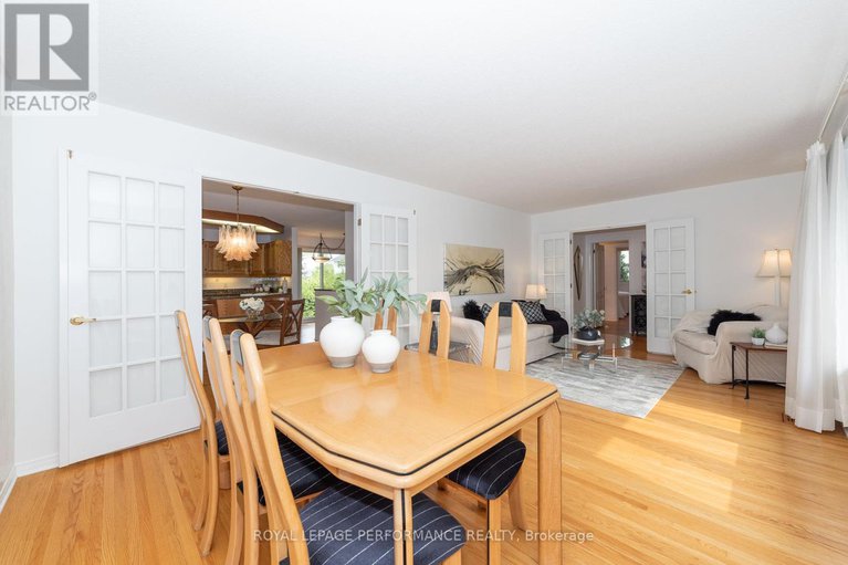 28549709/2091-tawney-road/hawthorne-meadows/ottawa/ontario/K1G1B9_8