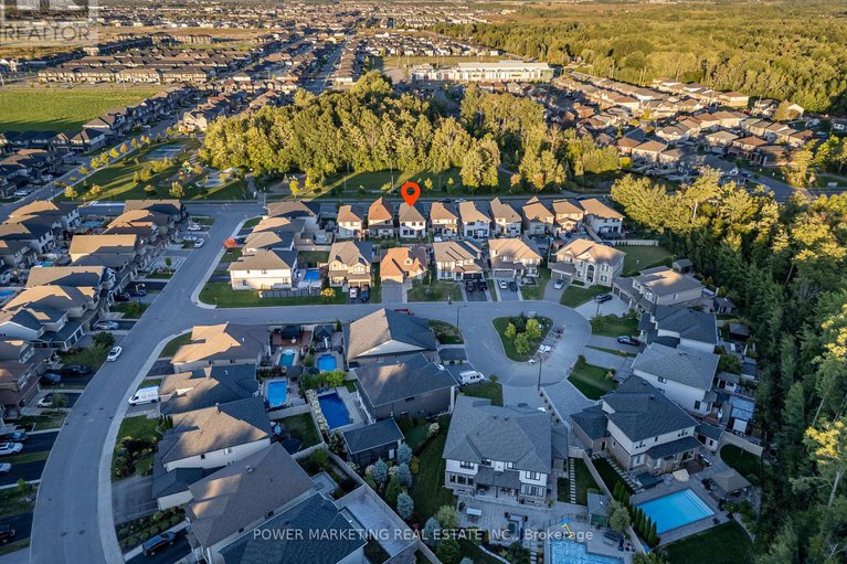 29041671/537-compass-street/mer-bleuebradley-estatesanderson-park/ottawa/ontario/K1W0J1_36