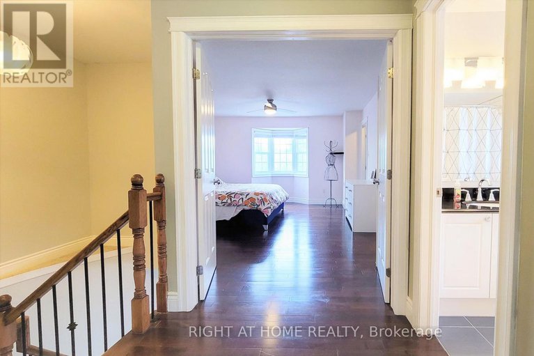 28858841/542-aberfoyle-circle/morgans-grantsouth-march/ottawa/ontario/K2K3R2_19