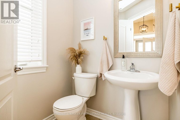 28270010/109-mojave-crescent/stittsville-north/ottawa/ontario/K2S0B6_7
