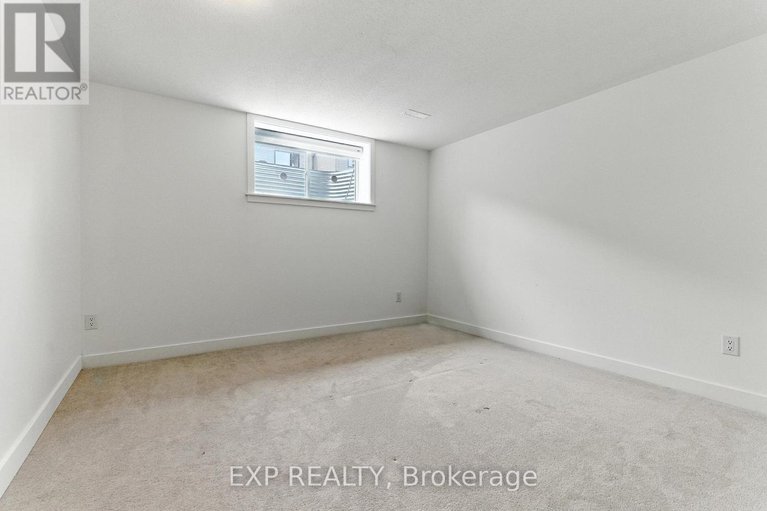 29614825/701-odyssey-way/leitrim/ottawa/ontario/K1T0V3_35