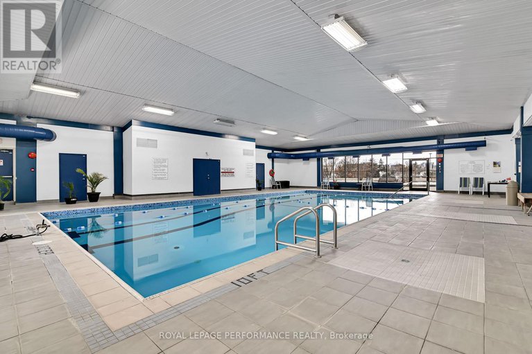 28548076/202-158-b-mcarthur-avenue/vanier/ottawa/ontario/K1L8C9_28