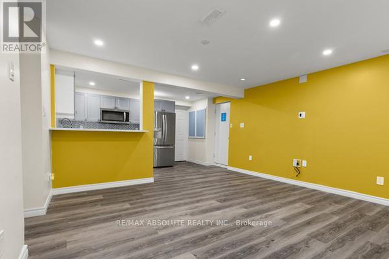 28975181/6-howard-court/hearts-desire/ottawa/ontario/K2J3Z8_29
