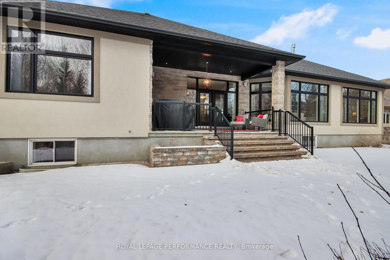 27902978/7412-blue-water-crescent/osgoode-twp-north-of-reg-rd-6/ottawa/ontario/K4P0C8_37
