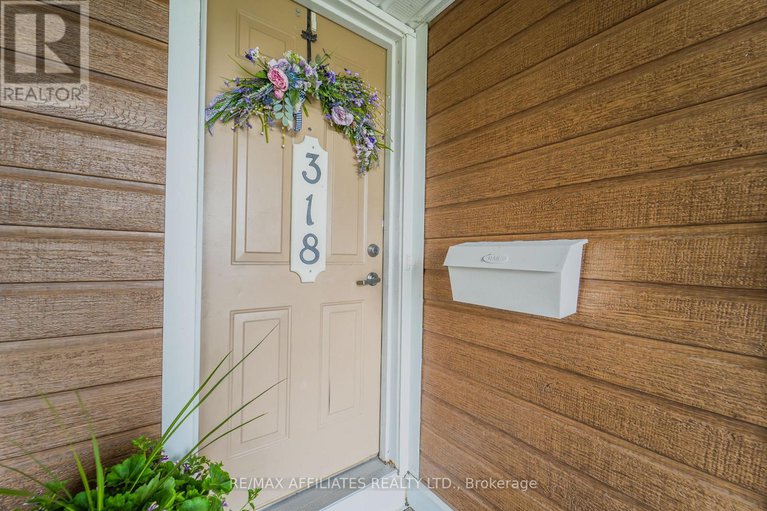 28288908/318-crownridge-drive-n/emerald-meadowstrailwest/ottawa/ontario/K2M3A5_2