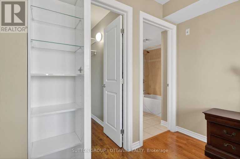 29421778/507-314-central-park-drive/central-park/ottawa/ontario/K2C0R2_31