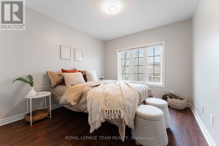 29128834/246-tandalee-crescent/emerald-meadowstrailwest/ottawa/ontario/K2M0A1_20