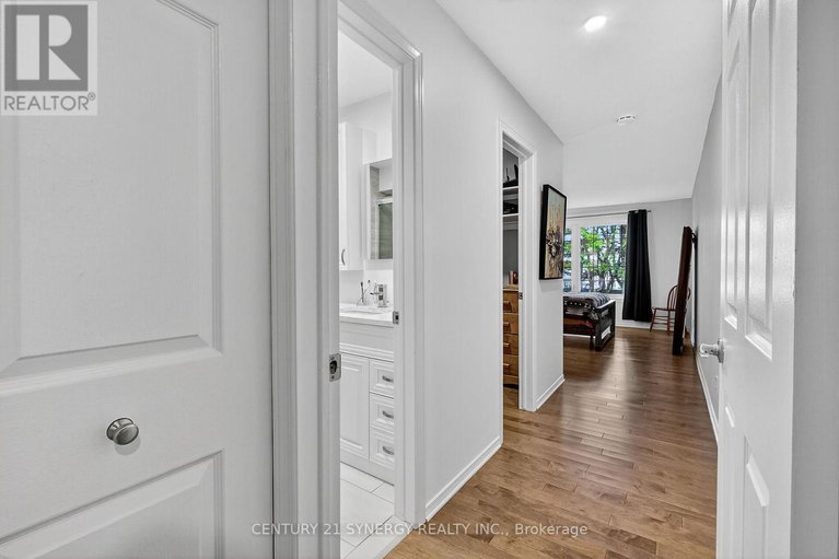 28935783/47-18-oyster-bay-court/stittsville-central/ottawa/ontario/K2S1H3_34