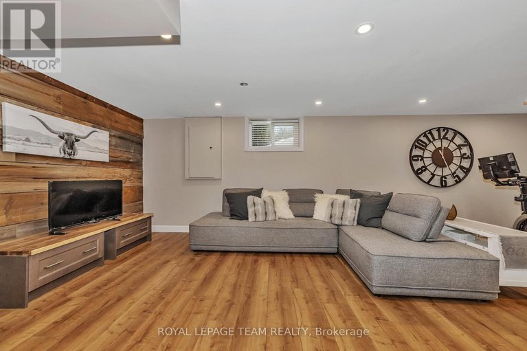28266949/129-ridgeview-drive/carp/ottawa/ontario/K0A1L0_31
