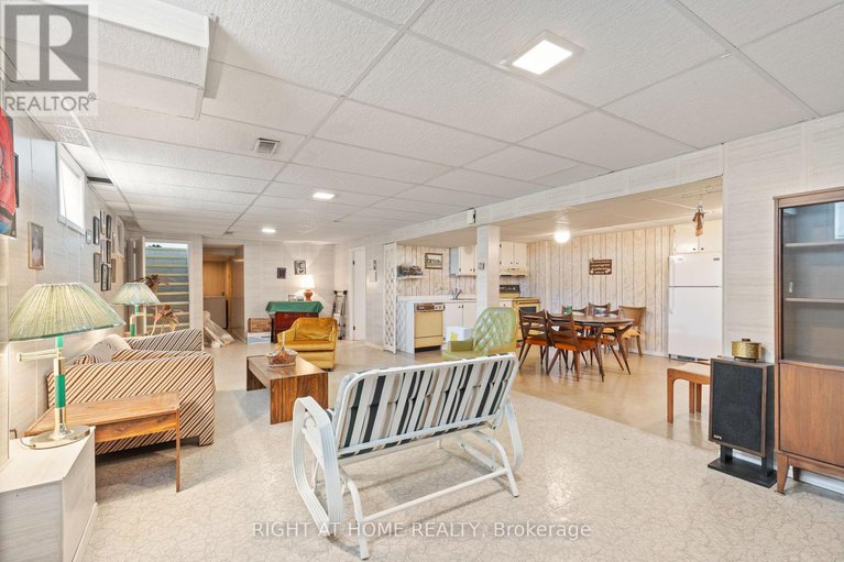 28599787/2355-raymond-street/town-of-rockland/clarence-rockland/ontario/K4K1K3_15