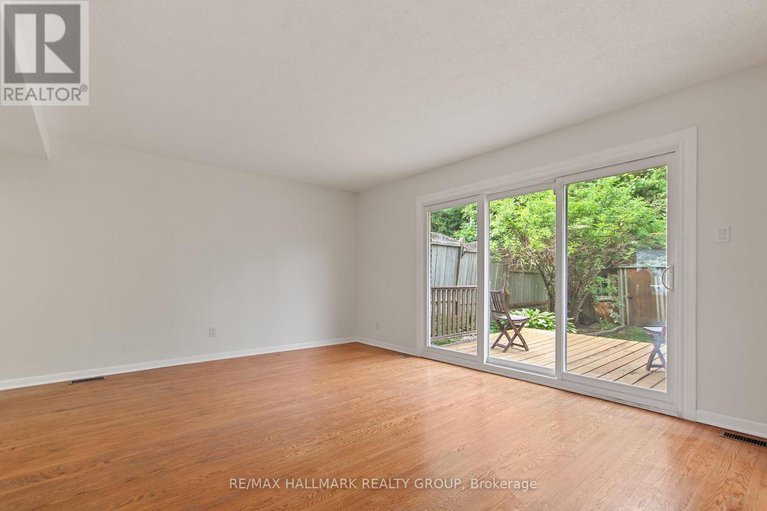 28491810/1326-morrison-drive/redwood-park/ottawa/ontario/K2H7L9_16