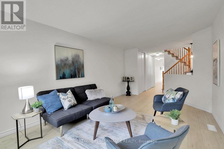 29606715/221-desrosiers-street/vanier/ottawa/ontario/K1L7T2_4