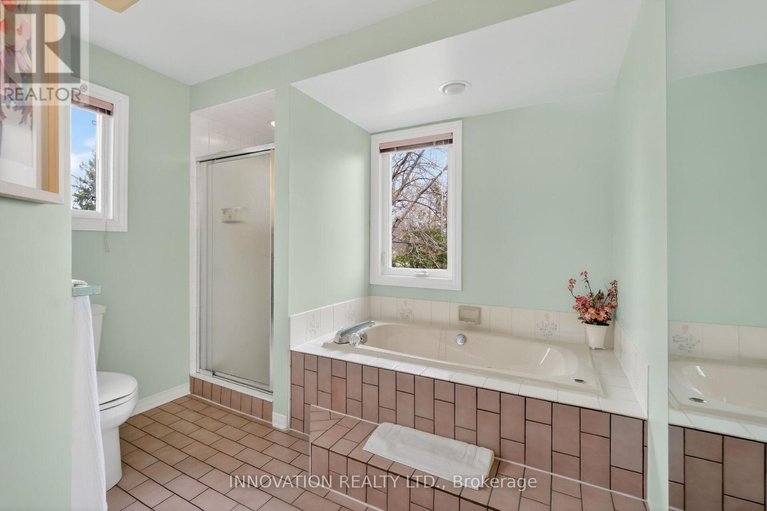 29674454/1698-teakdale-avenue/chapel-hill/ottawa/ontario/K1C6M4_24