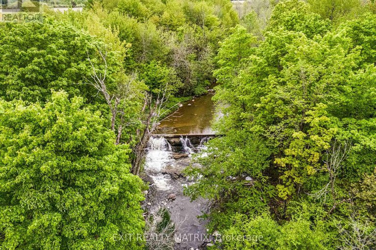 28293070/5-64-radstock-lane/champlain-twp/champlain/ontario/K6A2R2_43