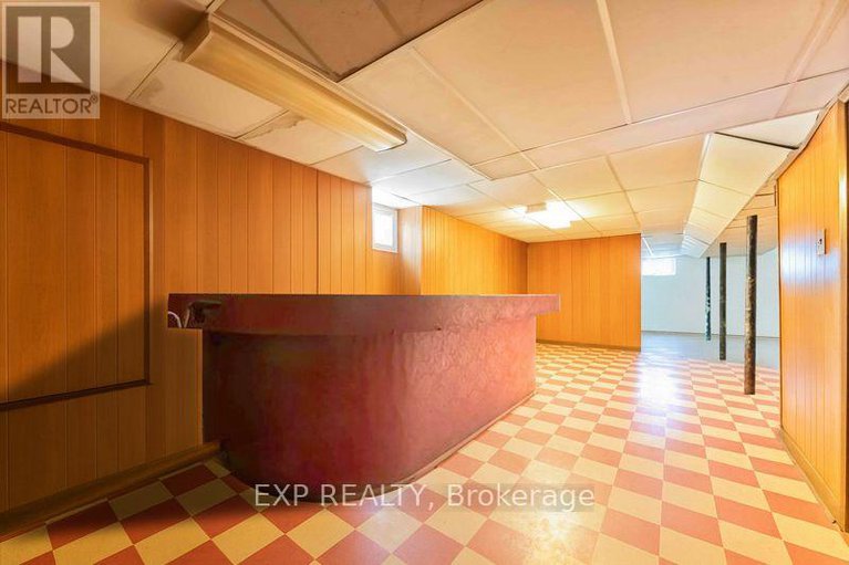 28788281/878-ivanhoe-avenue/queensway-terrace-north/ottawa/ontario/K2B5S5_27
