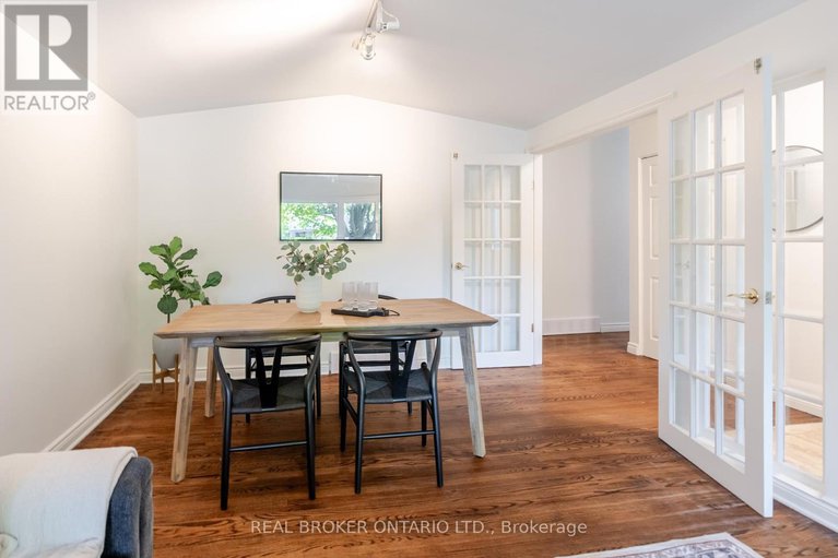 28961795/2070-cornish-street/elmvale-acresurbandale/ottawa/ontario/K1G2R8_6