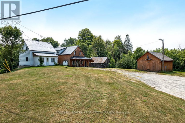 28732673/1373-flower-station-road/lanark-highlands-lavant-twp/lanark-highlands/ontario/K0G1K0_34