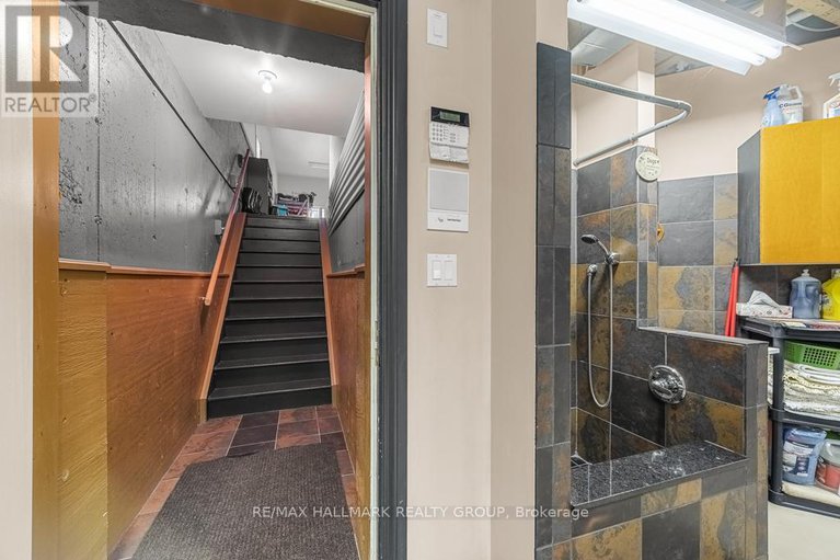 29230411/6980-mansfield-road/btwn-franktown-rd-fallowfield-rd/ottawa/ontario/K2S1B8_38