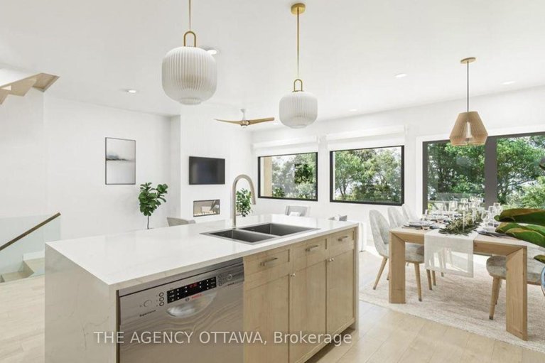 29464160/533-adventure-private/mooneys-bayriverside-park/ottawa/ontario/K1V9R2_7