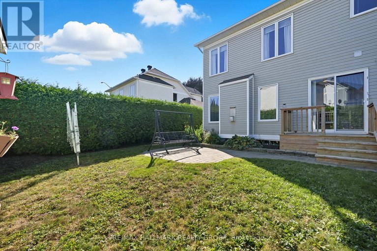 28918133/2357-raintree-drive/orleans-village/ottawa/ontario/K1W1J3_30