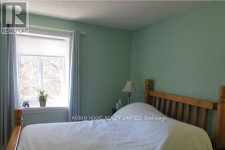 29624150/1-lotus-court/carson-grove/ottawa/ontario/K1J8A6_29