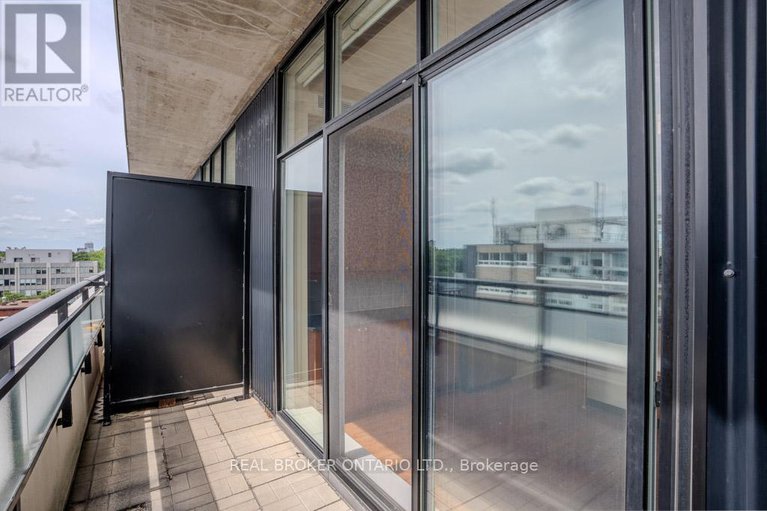 29436095/604-150-caroline-avenue-n/ottawa-west/ottawa/ontario/K1Y4X8_32