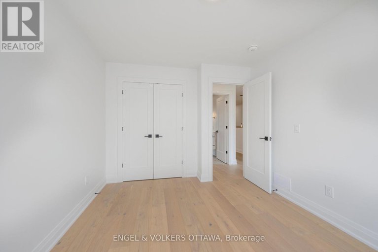 28265491/a-75-granton-avenue/meadowlandsst-claire-gardens/ottawa/ontario/K2G1W9_27