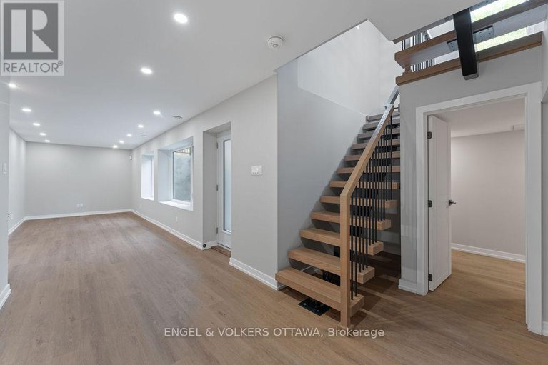 29426173/261-dovercourt-avenue/westborohampton-park/ottawa/ontario/K1Z5P5_39