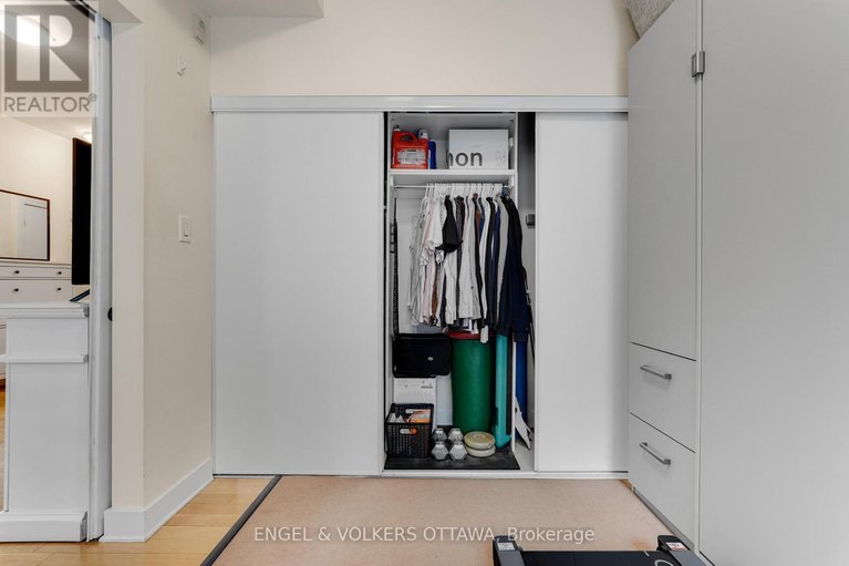 29426650/104-360-cumberland-street/lower-townbyward-market/ottawa/ontario/K1N0B1_29