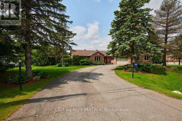 28473522/842-apple-lane/cumberland-ridge/ottawa/ontario/K4C1C1_1