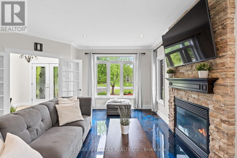 28373926/621-du-bercail-street/lorignal/champlain/ontario/K0B1K0_6