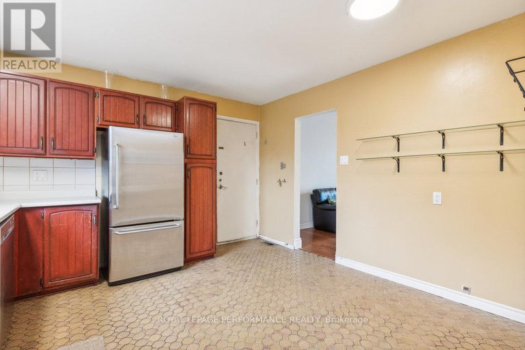 27687403/1932-marquis-avenue/ottawa/ontario/K1J8J2_10
