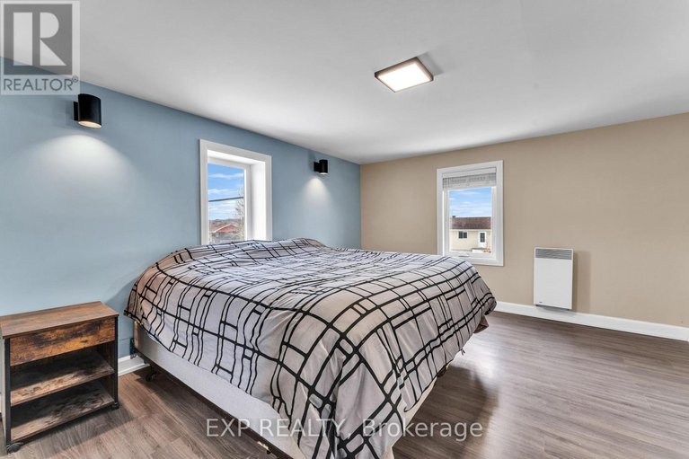 29443321/1526-landry-street/clarencerockland-twp/clarence-rockland/ontario/K0A1N0_37