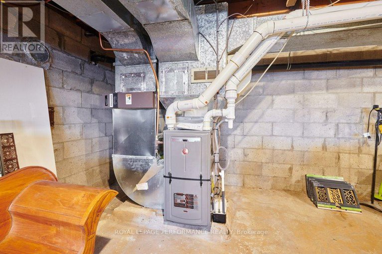 28846758/6099-james-bell-drive/manotick-south-to-roger-stevens/ottawa/ontario/K4M1B3_45
