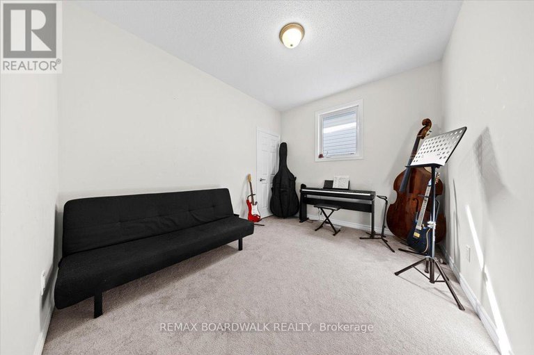 29434197/130-pinelock-street/emerald-meadowstrailwest/ottawa/ontario/K2M0L5_33