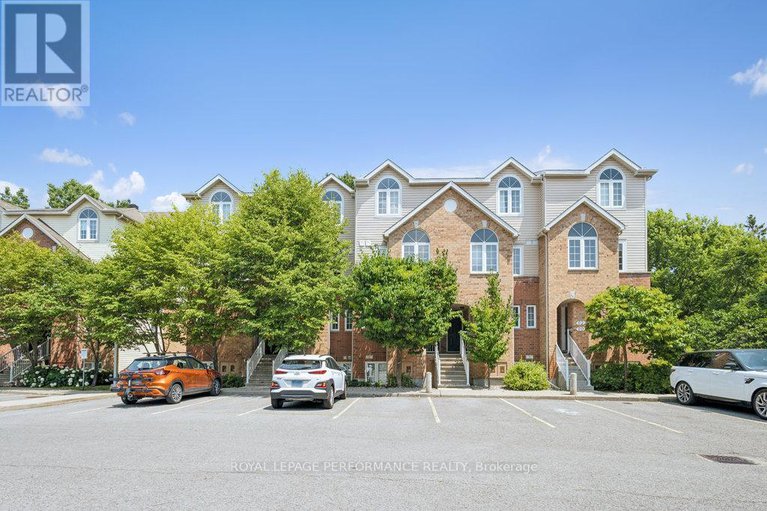 19 - 90 Steele Park Private