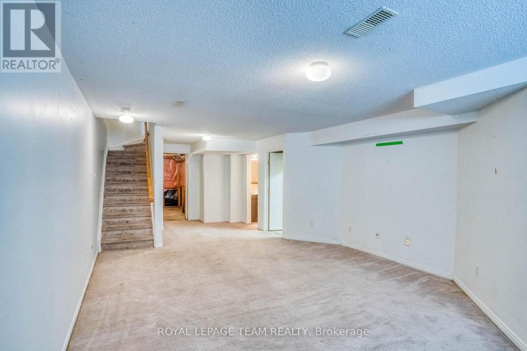 29282825/7-chantilly-gate/stittsville-north/ottawa/ontario/K2S2B2_19