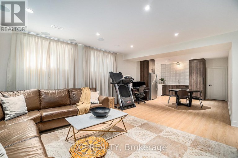 29023593/62-st-claire-avenue/meadowlandsst-claire-gardens/ottawa/ontario/K2G2A4_29