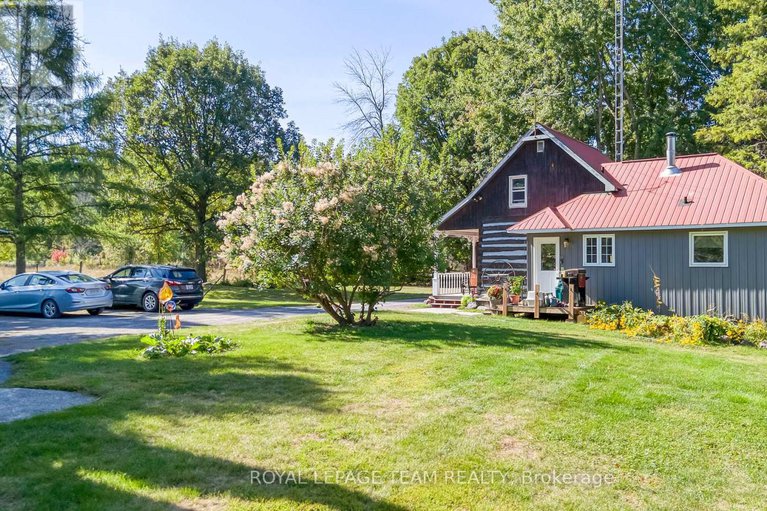 28847636/2828-con10-n/pakenham/mississippi-mills/ontario/K0A2X0_32