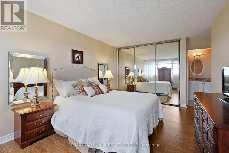 28532567/1605-3360-southgate-road/south-keys/ottawa/ontario/K1V9A6_29
