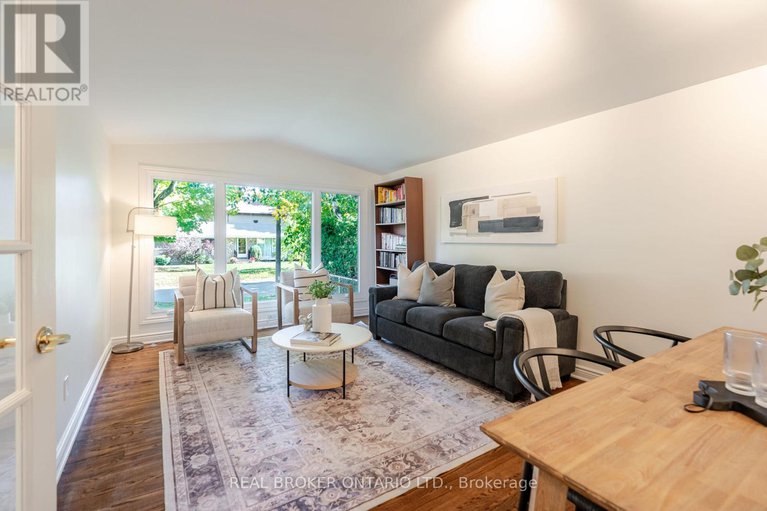 28961795/2070-cornish-street/elmvale-acresurbandale/ottawa/ontario/K1G2R8_4