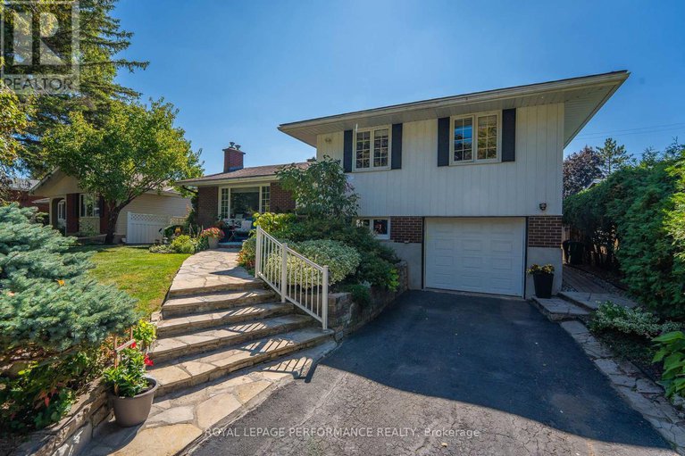 28878550/1044-cromwell-drive/riverside-park/ottawa/ontario/K1V6K5_1