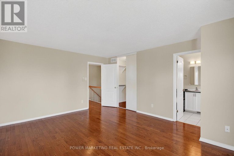 29154682/6410-sablewood-place/chapel-hill/ottawa/ontario/K1C7L7_11