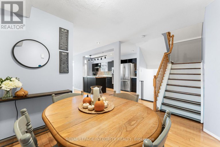 28929177/5-banchory-crescent/morgans-grantsouth-march/ottawa/ontario/K2K2V4_7
