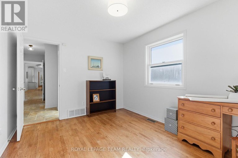 29036869/1102-cindy-hill-crescent/manotick-long-island-nicholls-island/ottawa/ontario/K4M1E8_26