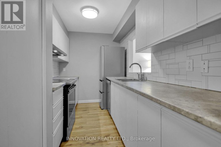 28376313/302-216-viewmount-drive/borden-farmstewart-farmcarleton-heightsparkwood-hills/ottawa/ontario/K2E7X4_4