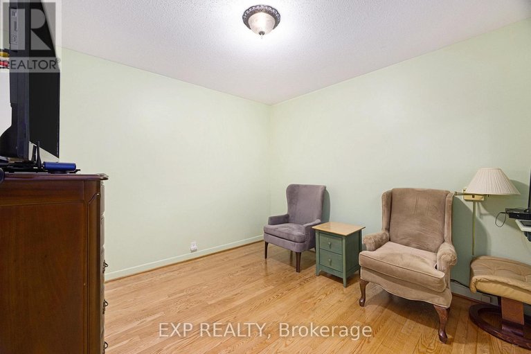 29565523/41-wigan-drive/borden-farmstewart-farmcarleton-heightsparkwood-hills/ottawa/ontario/K2E6K9_25