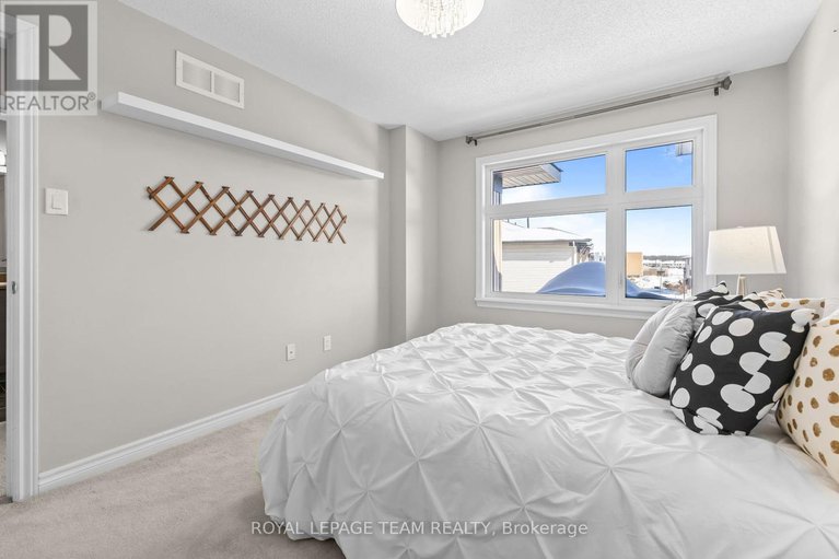 29413169/92-stockholm-private/riverside-southgloucester-glen/ottawa/ontario/K4M0G9_21